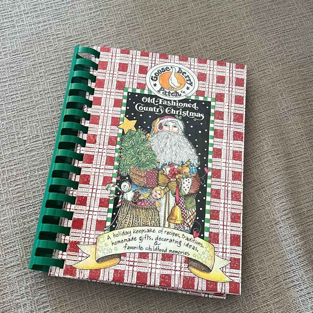 Gooseberry Patch Old Fashioned Country Christmas Cookbook